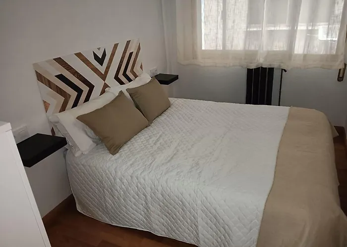 Centro Edificio Gran Via Con Parking Cubierto Gratis * Viveiro